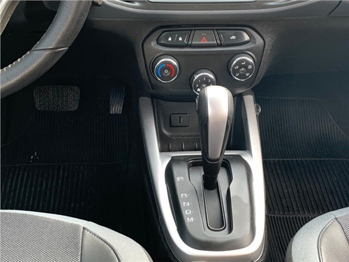 Chevrolet Onix 1.4 Mpfi Activ 8v Flex 4p Automático