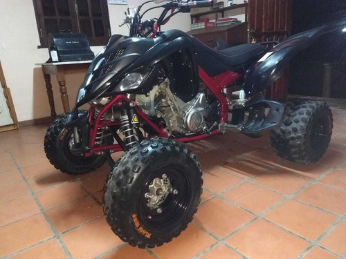 Imagen 1 de 7 de Yamaha 700