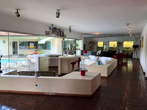 Imagem 7 de 30 de Cond. Granja Do Lago - Terrea Com Estilo! Piscina, Vista E Apto Hospedes! - 1728v