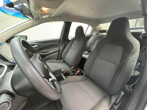 Chevrolet Onix plus SEDAN Plus LT 1.0 12V Flex 4p Mec.
