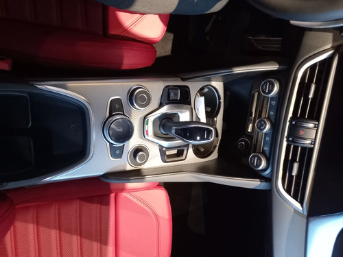 Alfa Romeo Giulia 2.0 280cv Veloce