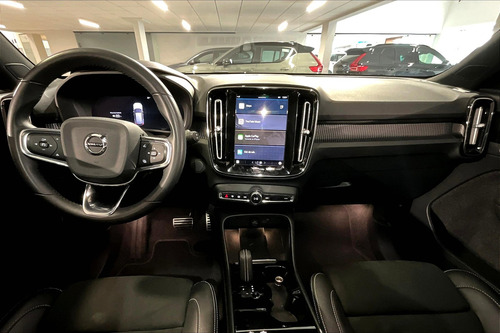 Volvo XC40 5p Recharge BEV
