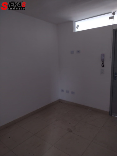 Imagem 4 de 7 de Excelente Apartamento Com 01 Dormitório- S/ Vaga De Garagem
