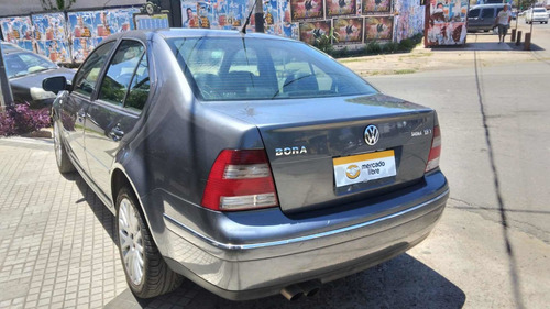 Imagen 4 de 7 de Volkswagen Bora 1.8 T Highline Tiptr Cu 2006