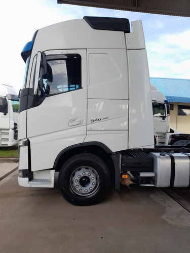 Imagem 2 de 4 de Volvo Fh 540 2020 6x4 - Super Feirão Trp