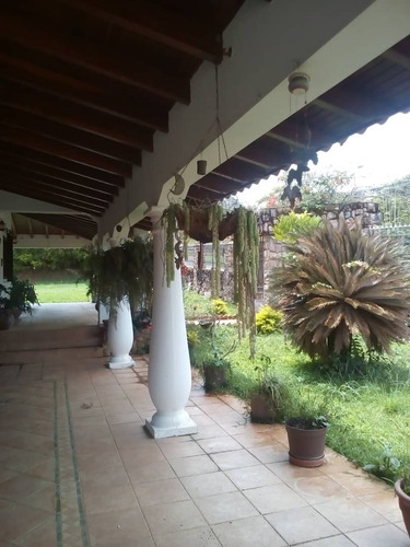 Best House Vende Increíble Casa Estilo Hacienda Con Caballeriza Y Galpón De Gallinas Ponedoras En Morocopo Estado Aragua