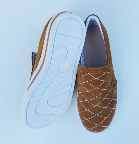 Imagem 6 de 6 de Sapatênis Feminino Tênis Slip On Iate Flatform Sola Alta