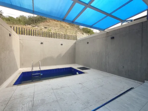 Casa En Venta En Bellavista. Cod V30490
