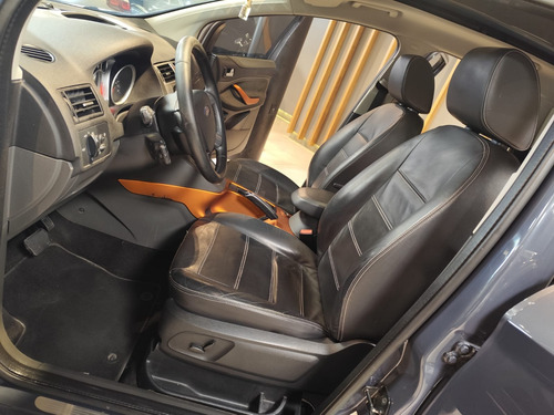 Ford Kuga 2.5 Titanium At 4x4 L (ku05)