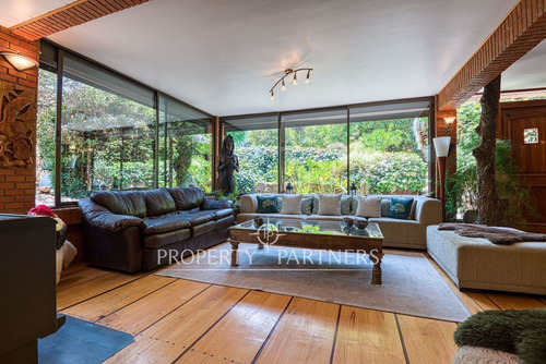 Casa 7 Dormitorios En 1300 M2 De Terreno, Gran Qui...