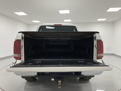 Imagem 6 de 14 de Volkswagen Amarok 3.0 Cd 4x4 Tdi Highline (aut)