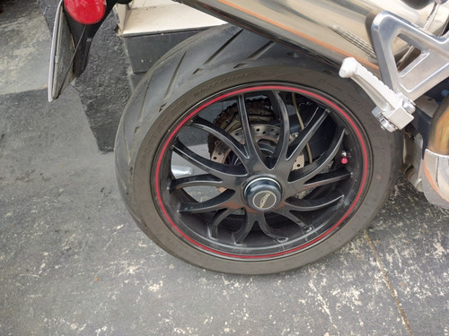 Imagem 4 de 15 de Triumph Speed Triple 1050 Es