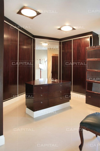 Excelente Casa De Ocho Dormitorios En Venta En El Golf- Ref: 30848