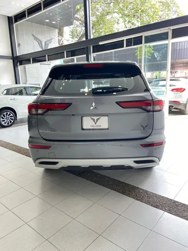 Mitsubishi Outlander 2024