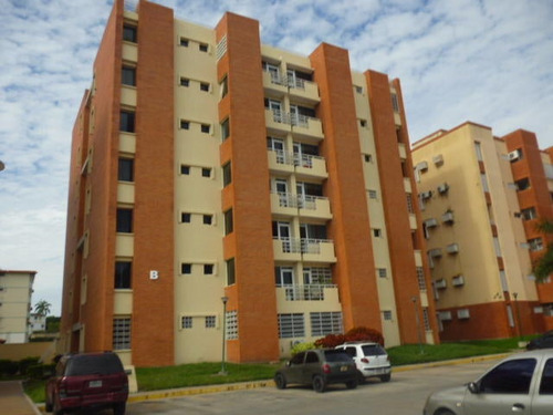 Rah Lara Vende Bello Apartamento Ubicado En Zona Este De Barquisimeto-lara