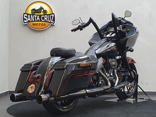 Harley-davidson Cvo Road Glide C/ Escape Vance&hines!!