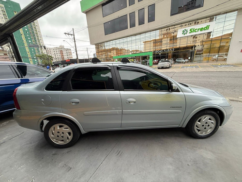 Chevrolet Corsa 1.4 MPFI PREMIUM SEDAN 8V FLEX 4P MANUAL