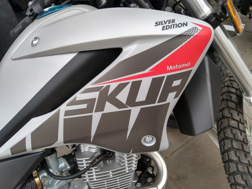 Imagen 5 de 7 de Motomel Skua Silver Edition 150 2022 Moto E