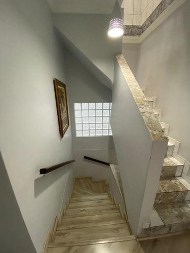 Imagem 9 de 28 de Sobrado Com 3 Dormitórios À Venda, 220 M² Por R$ 650.000,00 - Jardim Rina - Santo André/sp - So1548