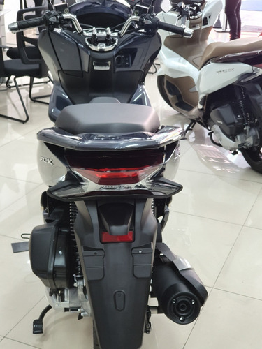 Imagem 3 de 8 de Honda Pcx150 Abs 3 Anos De Garantia + 7 Troca De Óleo