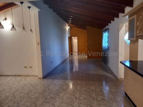 Imagen 2 de 7 de Casa En Venta En Doña Emilia. Punto Fijo