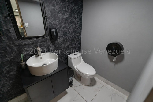 Taller Mecánico En Venta La Urbina Mls #25-1656