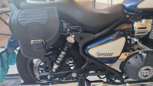 Conjunto Alforjas Y Accesorios Black Hawk Royal Enfield Combinado
