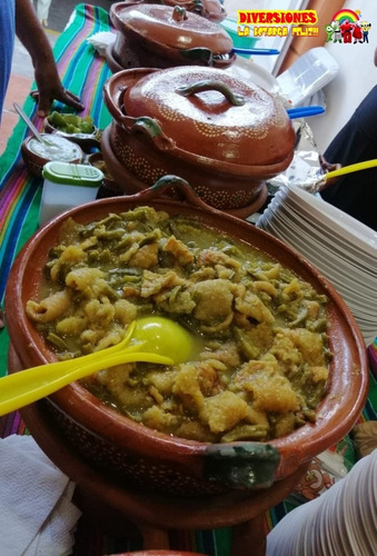 Imagen 4 de 10 de Taquizas De Guisados Para Fiestas Y Eventos En Neza Cdmx