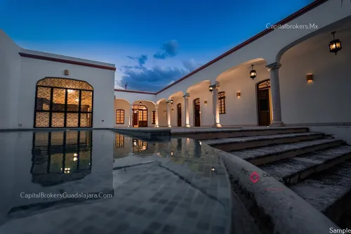 Casa Lujosa En Venta En Centro Histórico Mérida Remodelada