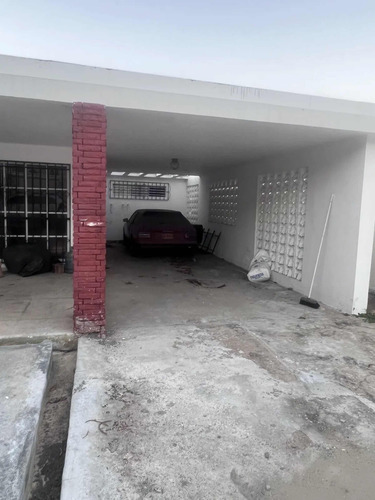 Local / Casa Comercial Alquiler En Ave. 27 De Febrero