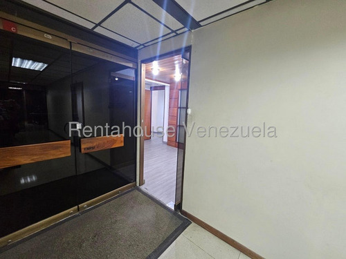 Y.t. Oficina En Venta, Campo Alegre Mls #25-24716