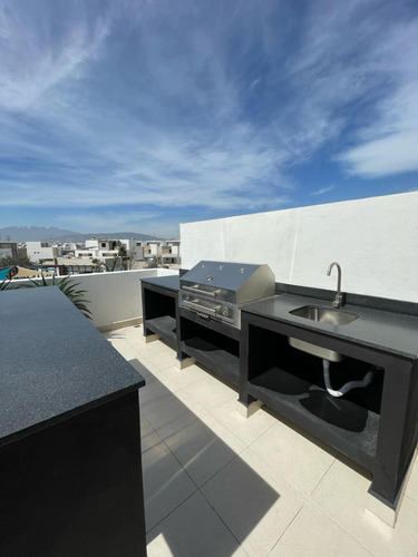 Casa En Venta En Colonia Altabrisa, Apodaca, Nuevo León