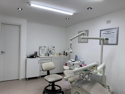Venta Local Comercial Al Frente - 12 E/ 34 Y 35 - La Plata