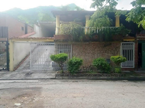 Venta Casa Urb, Carialinda, Naguanagua