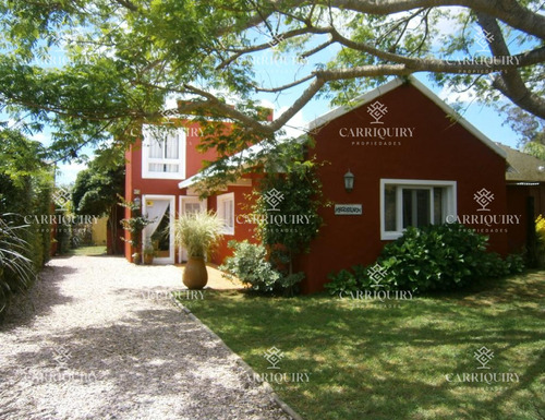 Casa Muy Comoda En La Barra Muy Cerca De La Playa