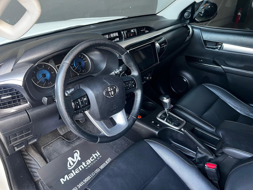 Toyota Hilux 2.8 SRX 4X4 CD 16V DIESEL 4P AUTOMÁTICO