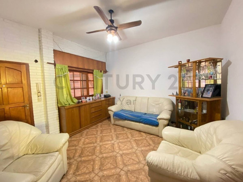 Imagen 4 de 30 de Venta Casa 5 Ambientes - Zona Avellaneda