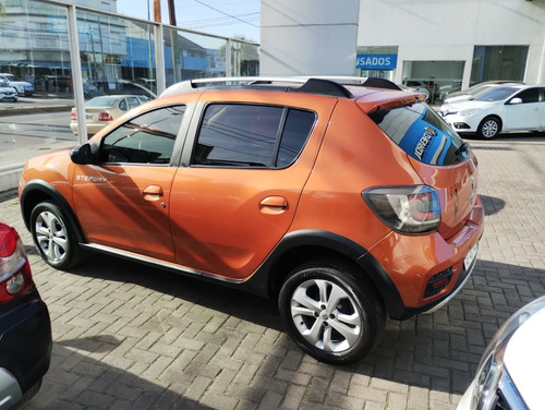 Renault Sandero Stepway 1.6 Privilege 105cv