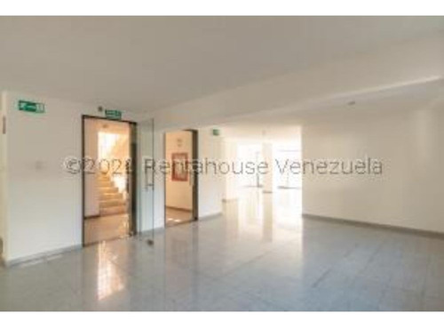 Imagen 3 de 25 de #22-22542 Exclusivo Edificio En Las Mercedes