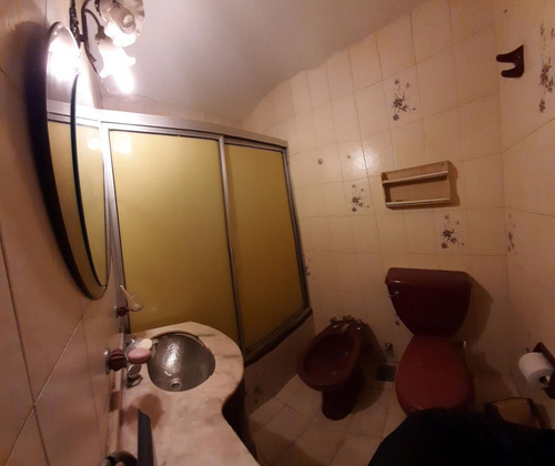 Local De 120 Mts2 + Departamento De 4 Ambientes + 2 Cocheras