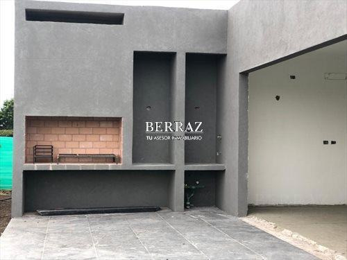 Venta De Casa En Barrio Santo Tomas - Pilar