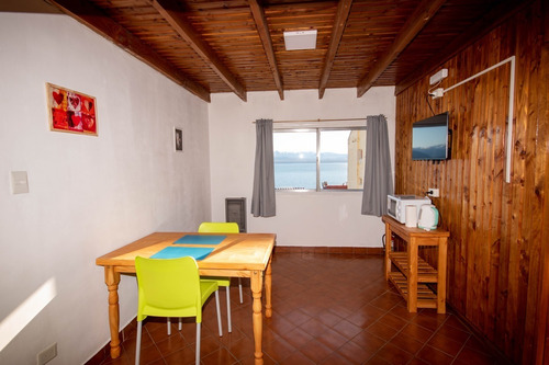 Imagen 9 de 11 de Alquiler Depto Turístico A 300 Mts Del Centro Cívico ! Con Excelente Vista Al Lago!...consulta Por Tarifa Invierno!