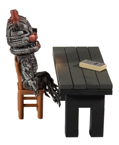 Five Nights At Freddy's - Molten Freddy Com Salvage Room