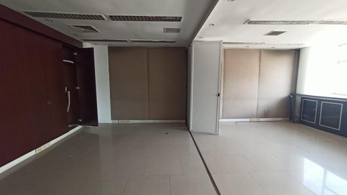 Imagen 8 de 11 de Galpón Con Oficina 2.900 M2 - Mixtura 3- Boca