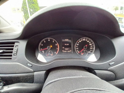 Imagen 12 de 13 de Vw Vento Luxury 2.5 Automatico 2012