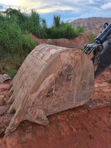 Imagem 6 de 6 de Escavadeira Volvo Ec 360 Blc