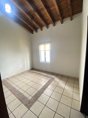 Casa En Venta En La Calzada Desierto De Los Leones, Colonia Tetelpan, Alvaro Obregon, Cdmx.