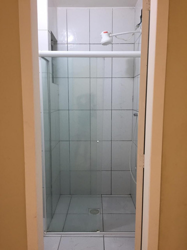 Imagem 2 de 14 de Duas Casas Geminadas Á Venda