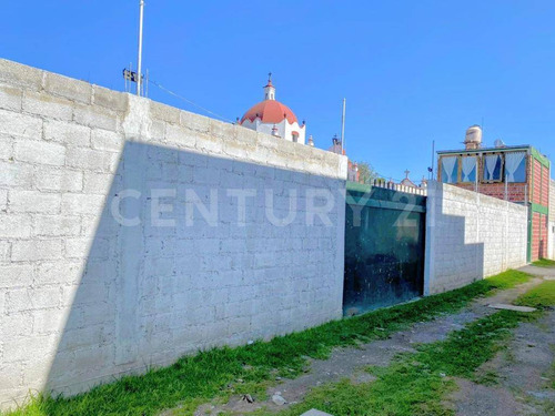 Terreno En Venta En La Colonia Santa Ana Tlapaltitlán En Toluca