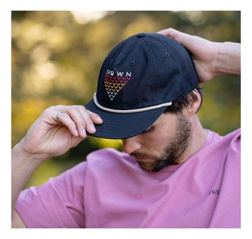 Gorra Trown Visera Plana Con Ajustable Urbano Salas Negro Ajustable Lisa
